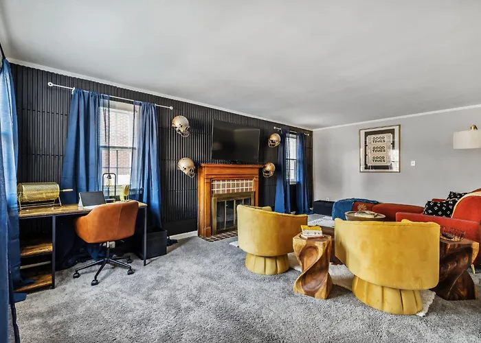 Eclectic 4Bed With Bbq-Firepit-Games-Secretgarden & 7 Mile To Downtown