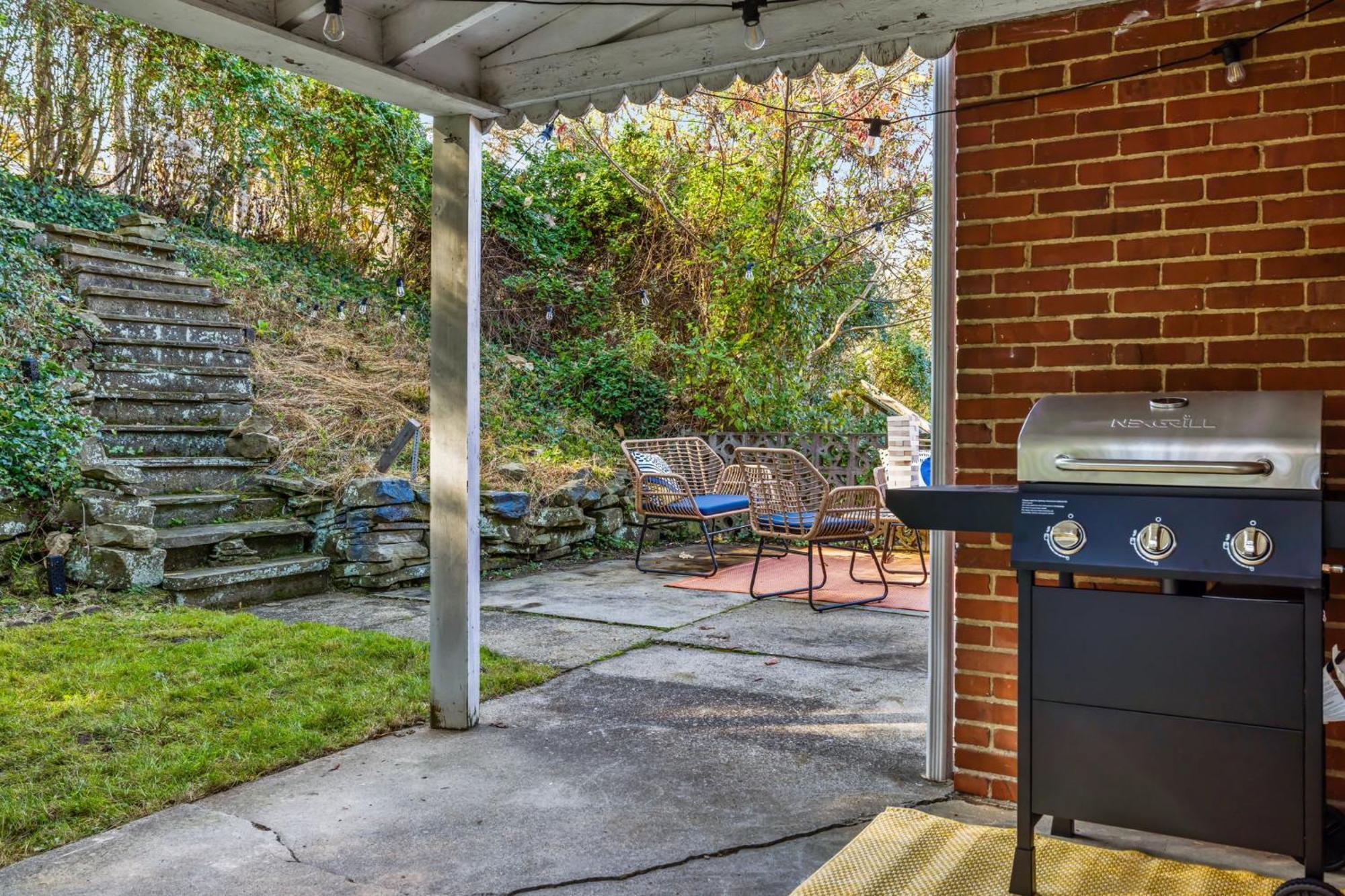 Eclectic 4bed With Bbq-firepit-games-secretgarden & 7 Mile To Downtown Сasa de vacaciones Mt. Lebanon