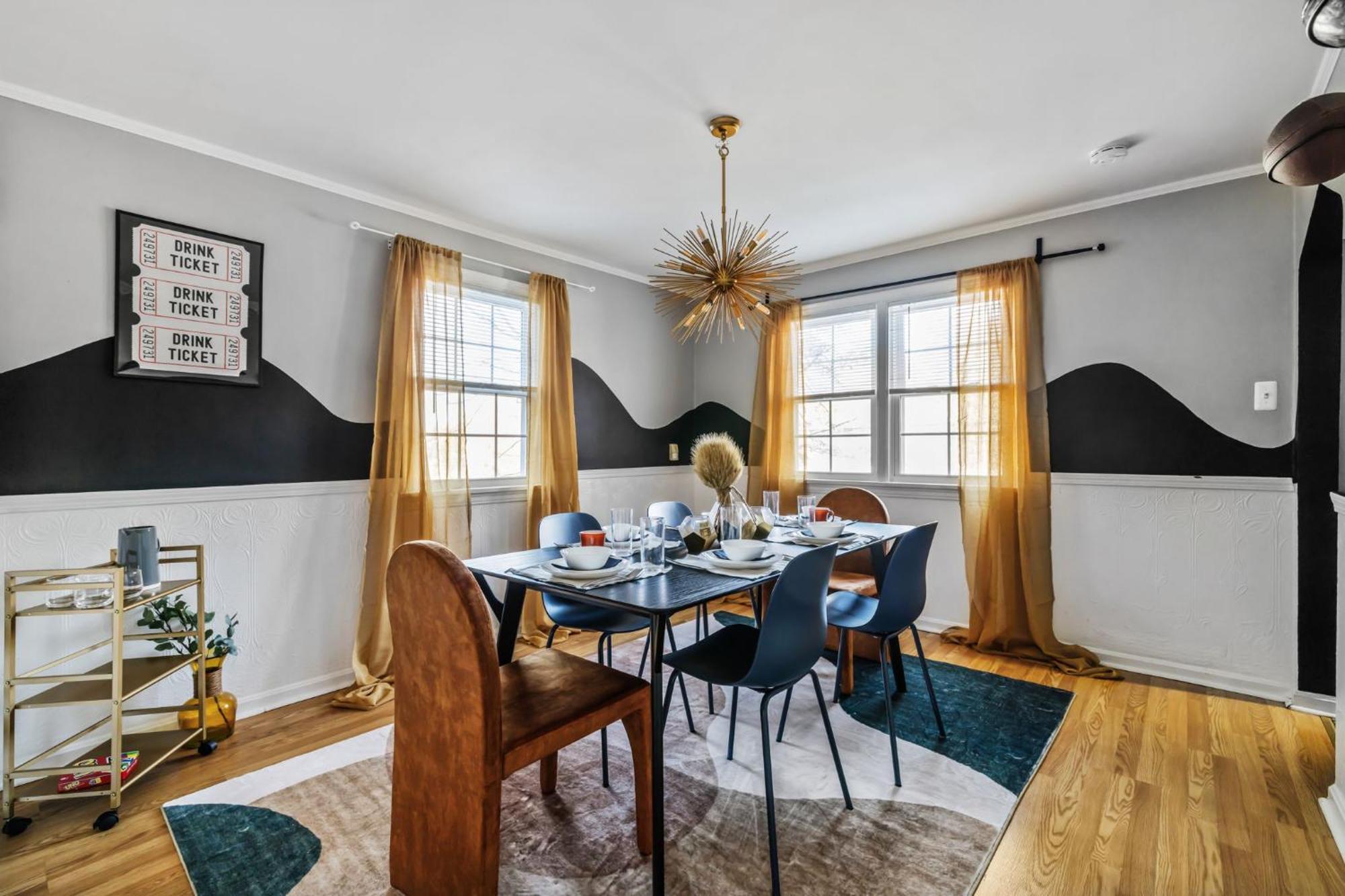 Eclectic 4bed With Bbq-firepit-games-secretgarden & 7 Mile To Downtown *